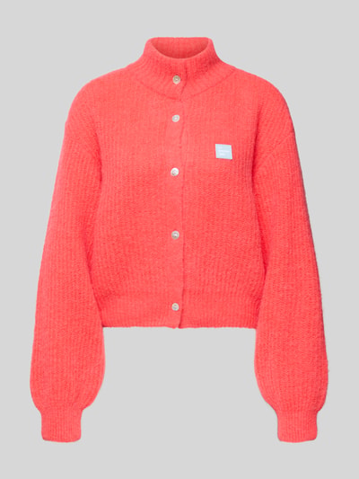 Produktfoto, Strickjacke mit Knopfleiste von American Vintage in leuchtendem Rot, alpaka-haltiger Material-Mix, lockerer Schnitt, gerippte Abschlüsse, Stehkragen