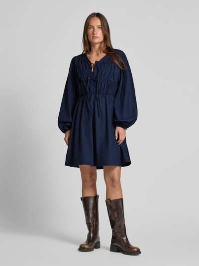 YAS Knielanges Kleid aus Bio-Baumwolle Modell 'EBBA' Marine 1