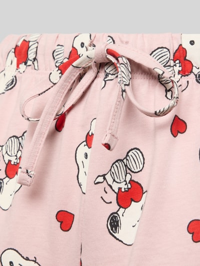 Produktfoto, Pyjama-Hose im Allover-Look von Jake*s Casual aus reiner Baumwolle, relaxed fit, elastischer Bund, rosa mit Herz- und Snoopy-Muster