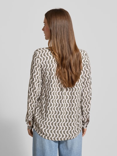 Christian Berg Woman Regular Fit Bluse aus Viskose mit V-Ausschnitt Oliv 5