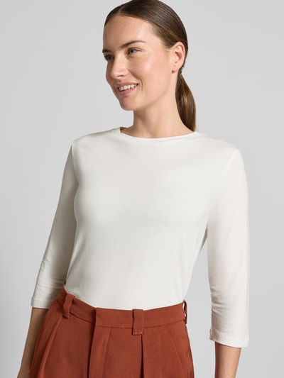 Frauenmodel trägt Regular Fit 3/4-Shirt aus Baumwoll-Mix Modell 'MULTIA' von Weekend Max Mara in Creme, glatte Textur, Nahaufnahme Oberkörper, Damen 3/4-Shirt von Weekend Max Mara