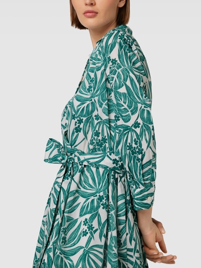0039 Italy Hemdblusenkleid mit floralem Muster Modell 'Julene' Grün 3