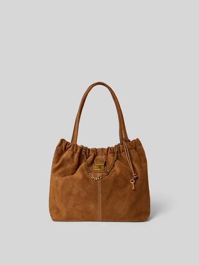 Produktfoto, Tote Bag aus echte Rindsvelours von Marc Jacobs in Braun mit Logo-Detail, Raffung, Magnetverschluss, schmale Trageriemen, Hauptfach, Maße: 37 cm Breite, 31 cm Länge, 13 cm Tiefe, weiche samtige Textur.