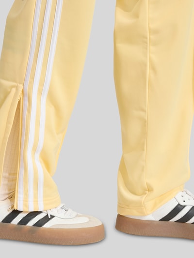 adidas Originals Trainingshose mit Logo Details Hellgelb 6
