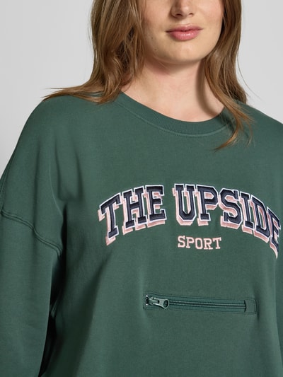 The Upside Relaxed Fit Sweatshirt mit Label-Stitching Dunkelgruen 3