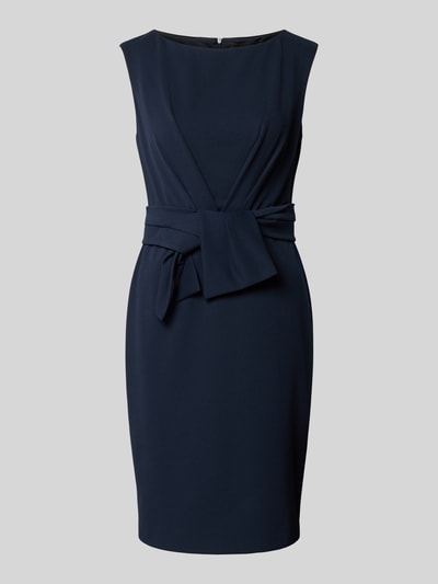 Produktfoto, Knielanges Cocktailkleid mit Knotendetail von Vera Mont in Dunkelblau, gerader Schnitt, Stretch-Material, Rundhalsausschnitt, glatte Textur