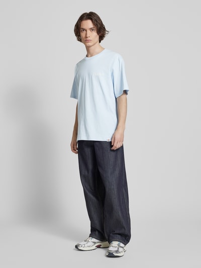 Dickies T-Shirt mit Label-Print Modell 'COMPANION SCRIPT' Hellblau 1