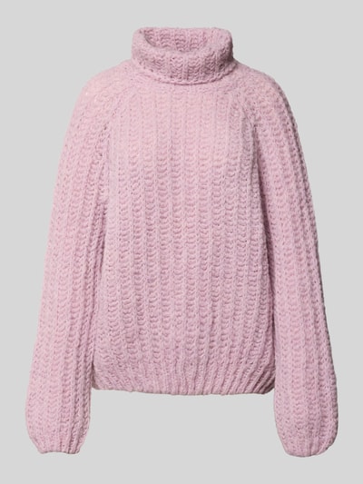 Produktfoto, Strickpullover mit Rollkragen von Smith and Soul in zartem Rosa, grob gestrickt, gerippte Abschlüsse, lockerer Schnitt, Material-Mix mit Alpaka-Anteil