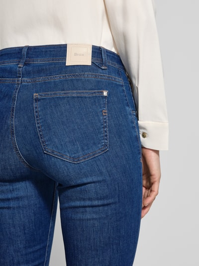 Brax Jeans in verkürzter Passform Modell 'SHAKIRA' Dunkelblau 3