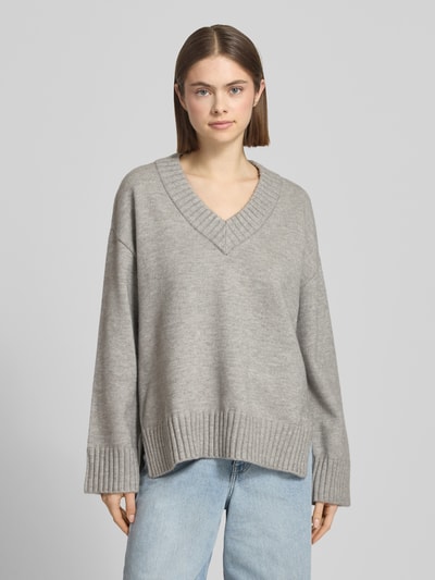 Gina Tricot Relaxed fit Pullover in tricotlook met V-hals Middengrijs gemêleerd - 4