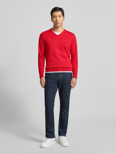 Christian Berg Men Gebreide pullover met V-hals Rood - 1