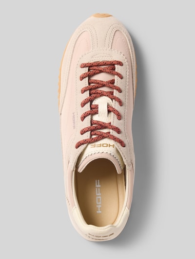 Produktfoto, Sneaker aus Leder-Mix mit Logo-Detail Modell 'Bridge' von HOFF, abgerundete Passform, rosa und beige Töne, strukturierte Oberfläche, Damen Sneaker, Absatzhöhe 2 cm, Schafthöhe und Schaftweite je 8 cm