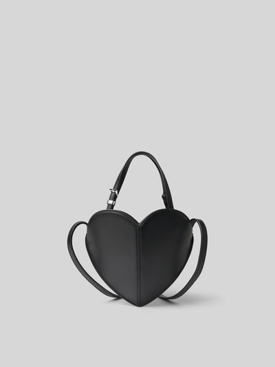 Produktfoto, Crossbody Bag aus echtem Leder von ROTATE in Schwarz, herzförmiges Design, schmaler Schulterriemen, Ziernaht, eingefasste Abschlüsse, glatte Textur, Hauptfach mit Zipper, Maße 23x19x4 cm