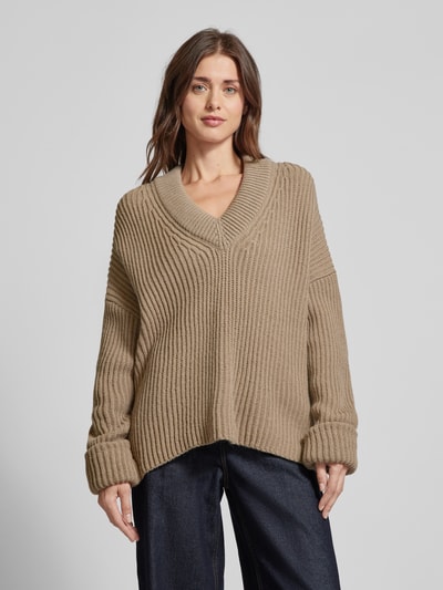 Drykorn Gebreide pullover met V-hals, model 'DANILIO' Beige - 4