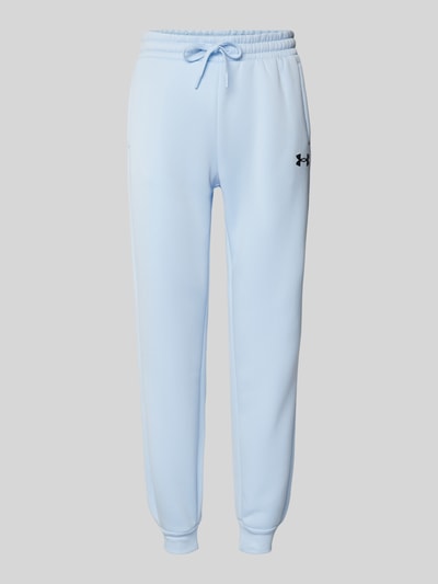 Under Armour Spodnie dresowe o kroju regular fit z nadrukiem z logo Jasnoniebieski 2