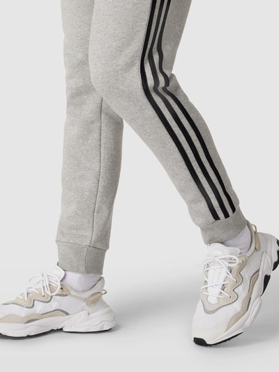 ADIDAS SPORTSWEAR Sweatpants mit Label-Stitching Mittelgrau 3