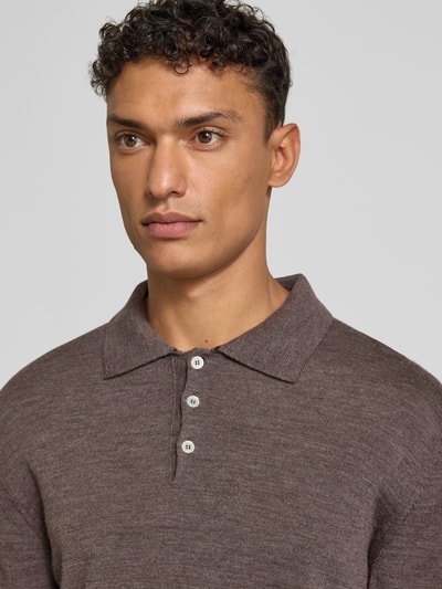 CRUNA Strickpolo mit Kentkragen Taupe 3