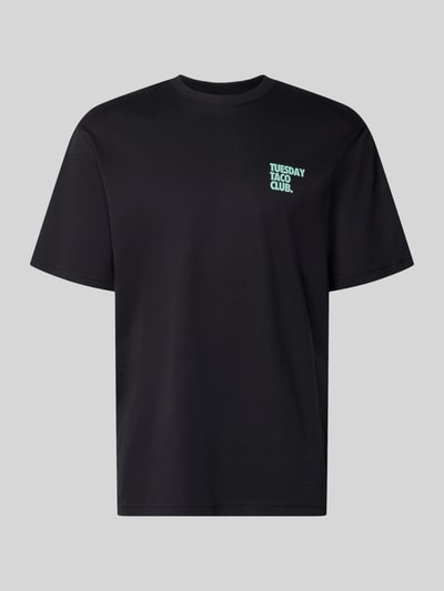 Produktfoto, Relaxed Fit T-Shirt aus reiner Bio-Baumwolle Modell 'FRED' von Only & Sons, czarny, nadruk z przodu, krótki rękaw, okrągły dekolt