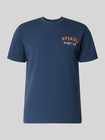 Produktfoto, Herren T-Shirt mit Label-Prints Modell 'PORTLAND' von MC2 Saint Barth aus Reine Baumwolle in Regular-Fit, dunkles Blau, Rundhalsausschnitt, Label-Stitching am Ärmel, Rückenlänge 67 cm bei Größe M.