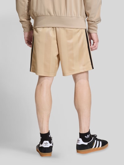 adidas Originals Regular Fit Trainingsshorts mit Logo-Stitching Beige 5
