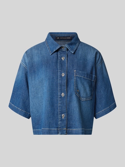 Produktfoto, blaue Boxy Fit Jeansbluse mit Brusttasche Modell 'ZURI' von Raffaello Rossi, Baumwoll-Mix mit Leinen, sichtbare Nähte