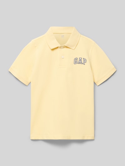 Produktfoto, Poloshirt mit Logo und Knopfleiste von GAP, reine Baumwolle, regular Fit, gelb, kurze Ärmel, glatte Textur, Kindergröße 116