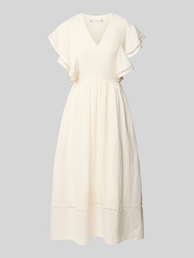 Produktfoto, cremefarbenes Fit and Flare Freizeitkleid aus Leinen-Viskose-Mix von Tommy Hilfiger mit Volantärmeln, Midi-Länge und Hohlsaum-Details.