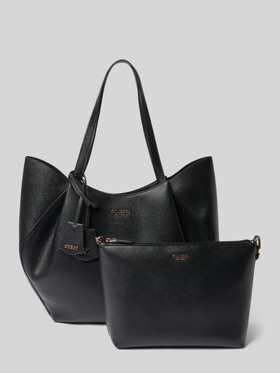 Produktfoto, Shopper mit herausnehmbarer Innentasche Modell 'AMORETTE 2 IN 1' von GUESS, schwarzes glattes Material, Label-Detail, Magnetverschluss, Reißverschluss-Innentasche, Schulterriemen 57 cm, Maße 43x38x9 cm.