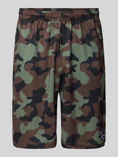 Produktfoto, Regular Fit Shorts mit elastischem Bund von KARL KANI, Camouflage-Muster in Braun und Grün, Logo-Stitching, Strukturmuster, Bundweite 38 cm, Innenbeinlänge 22 cm, Größe M.