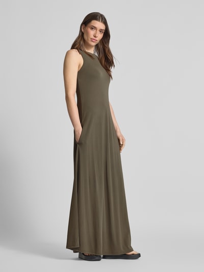MM Sukienka midi z okrągłym dekoltem model ‘ACCENTO’ Oliwkowy 1