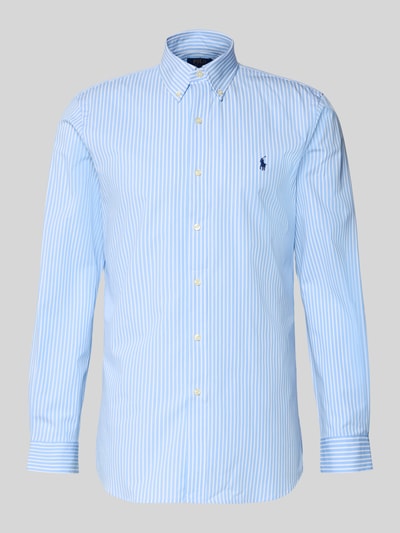Produktfoto, Freizeithemd mit Knopfleiste von Polo Ralph Lauren, Baumwoll-Elasthan-Mix, Regular Fit, Button-Down-Kragen, hellblau-weiß gestreift.