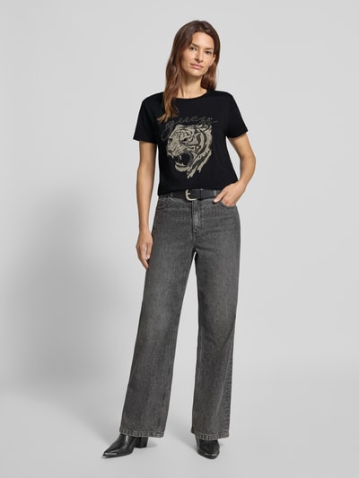 Guess T-shirt z nadrukiem z motywem model ‘TIGER FACE’ Czarny 1