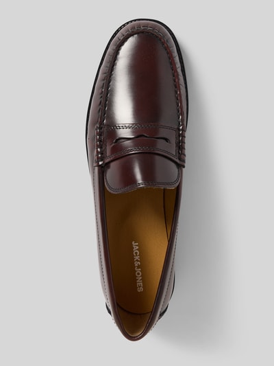 Produktfoto, Loafers aus Leder Modell 'PENNYBAR' von Jack & Jones, brązowy odcień, zaokrąglony czubek, wysokość obcasa 2 cm, wysokość cholewki 7 cm, szerokość w rozmiarze 44: 13 cm, faktura gładka, widok z góry
