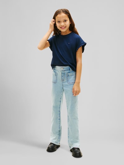 Tommy Hilfiger Teens t-shirt o kroju relaxed fit z mieszanki bawełny z detalami w stylu falban Granatowy 1