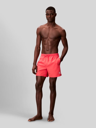 Calvin Klein Underwear Spodenki kąpielowe z detal z logo Koralowy 1