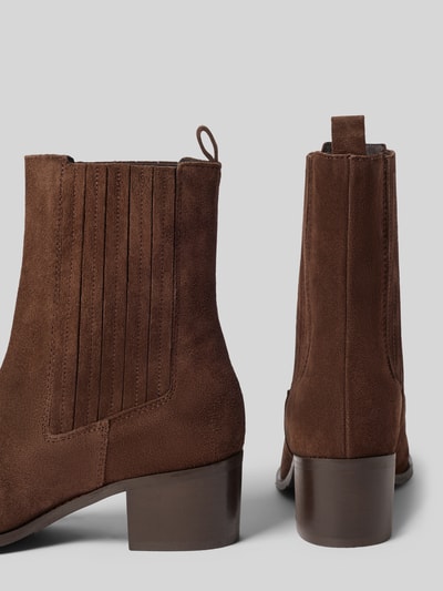 Produktfoto, Stiefel aus echtem Leder in Velours-Optik von BIANCO, braun, glatte Sohle, Absatz 5 cm, Schaft 17 cm, Schaftweite 13 cm