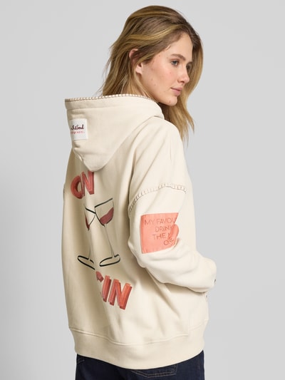 Smith and Soul Hoodie mit Statement-Stitching Modell 'Crazy' Sand 3