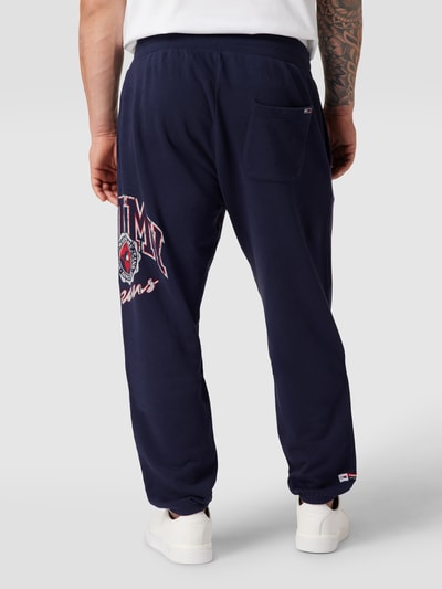 Tommy Jeans Plus PLUS SIZE Sweatpants mit Label Details dunkelblau online kaufen