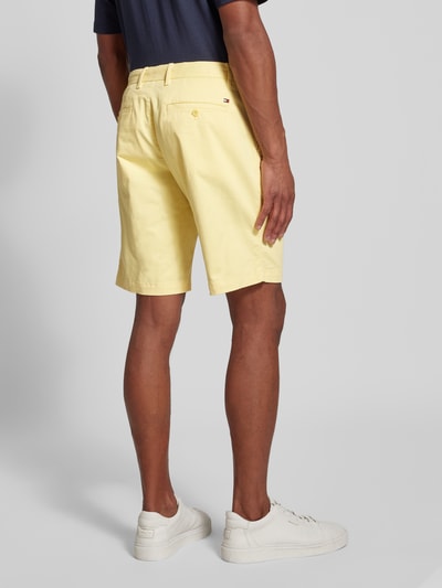 Tommy Hilfiger Regular Fit Shorts mit Gürtelschlaufen Modell 'HARLEM SHORT 1985' Gelb 5