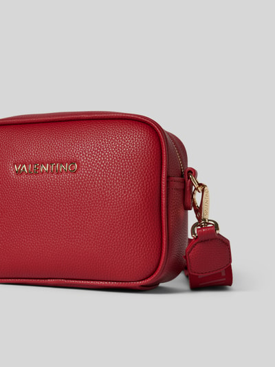 VALENTINO BAGS Crossbody Bag mit Label-Detail Modell 'NEVER' Rot 2