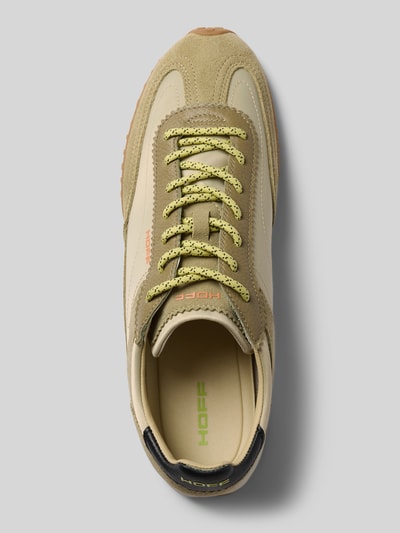 Produktfoto, sneakersy z naturalnej skóry Model 'Bridge' od HOFF, zaokrąglony kształt, wiązanie, obszycie w kontrastowym kolorze, fakturowana podeszwa, wysokość obcasa 2 cm w rozmiarze 44, wysokość cholewki 9 cm w rozmiarze 44, szerokość w rozmiarze 44: 10 cm