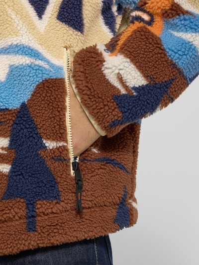 Produktfoto, Fleecejacke im Allover-Look mit Stehkragen von Napapijri, braun, blau, creme, Teddyfell-Textur, Reißverschluss, Regular Fit