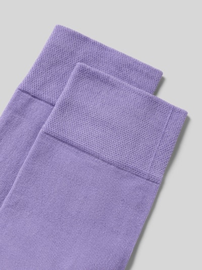 Produktfoto, Socken mit geripptem Abschluss im 2er-Pack von Christian Berg Men aus Baumwoll-Mix mit Stretch-Anteil, lila, glatte und gerippte Textur