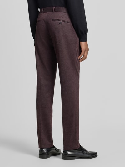 Mannenmodel draagt Straight fit stoffen broek met tunnelkoord Model 'Sparta' van Zuitable, heren, bandplooien, riemlussen, steek- en achterzakken, bandwijdte maat 50: 43 cm, binnenbeenlengte maat 50: 82 cm, geheellichaamsbeeld achteraanzicht.