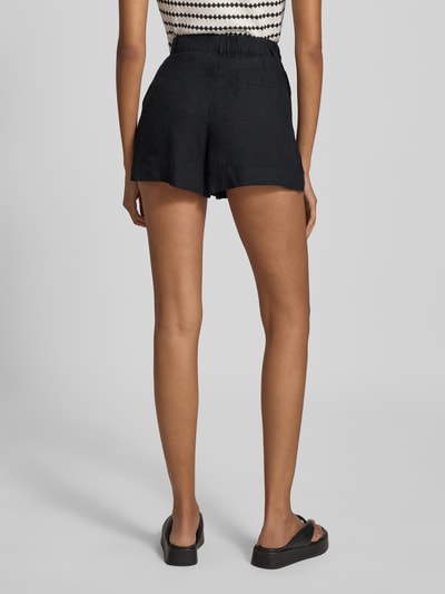 Gina Tricot Regular Fit Leinenshorts mit Bundfalten Black 5