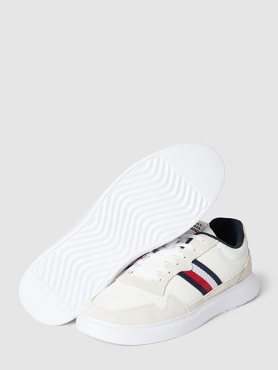 Tommy Hilfiger Sneakersy z detalami z logo Biały 5