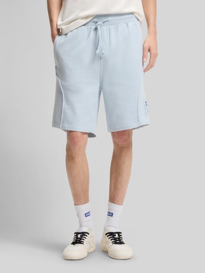 HUGO Blue Szorty dresowe o kroju regular fit z mieszanki bawełny model 'NURAZORT' Jasnoniebieski 4