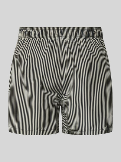 Produktfoto, Badehose mit Tunnelzug von Emporio Armani in Schwarz-Weiß mit feinem Streifenmuster, Regular-Fit, elastischer Bund, Seitentaschen, Label-Stickerei.