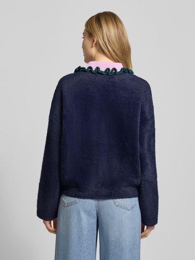 Essentiel Antwerp Regular Fit Strickjacke mit Strickrüschen-Kragen Modell 'JARDENER' Dunkelblau 5
