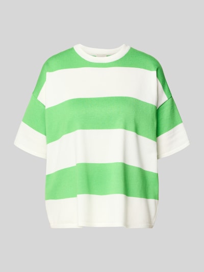 Produktfoto, Relaxed Fit Shirt aus Viskose-Mix Modell 'LULS' von ICHI, breite grüne und weiße Streifen, strukturierte Oberfläche